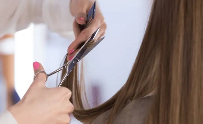 Cắt tóc vào ngày mùng 3 Âm lịch giúp tinh thần phấn chấn và khai thông đường tài lộc.