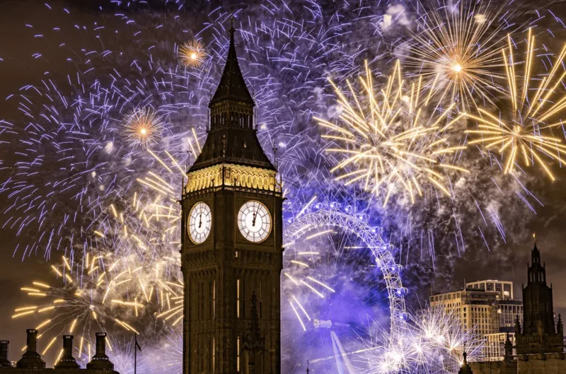 Vẻ đẹp lung linh của tháp Big Ben khi thành phố lên đèn về đêm